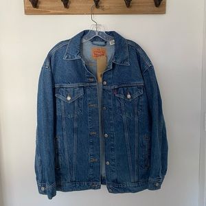 Levi’s Trucker Jacket